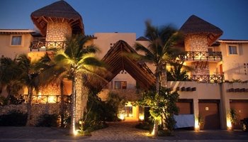 Pueblo Escondido Puerto Aventuras